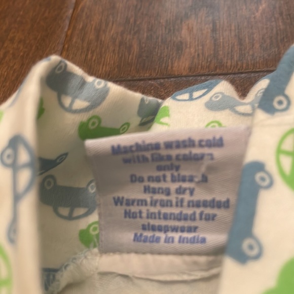 NWT Eyelet & Ivy Beep Beep Turtleneck Cars Print - price is firm - Picture 3 of 4